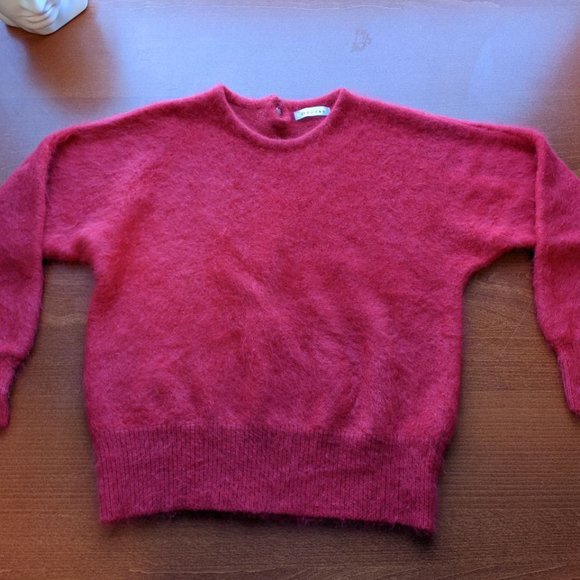 Déesse Red Fluffy Sweater - Picture 3 of 5